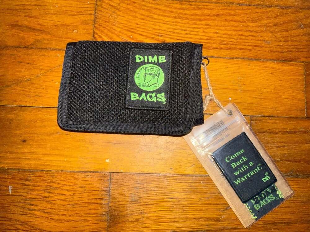 Dime Bags Tri-Fold Wallet Black Hemp with Patch